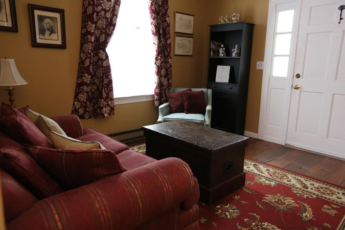 The Lafayette Inn & Restaurant Stanardsville Экстерьер фото