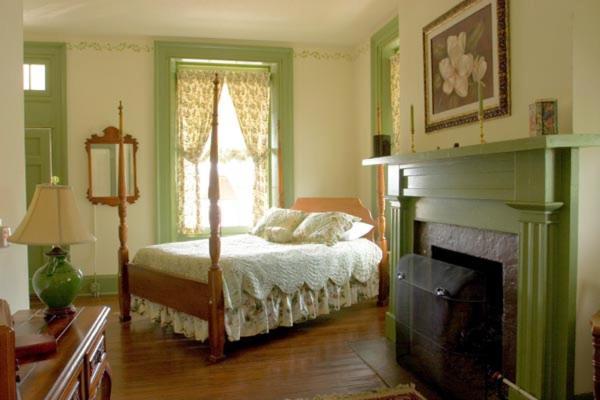The Lafayette Inn & Restaurant Stanardsville Экстерьер фото