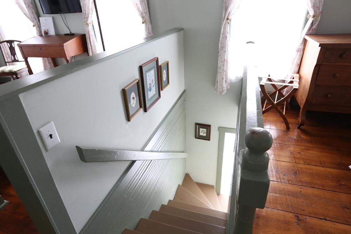 The Lafayette Inn & Restaurant Stanardsville Экстерьер фото